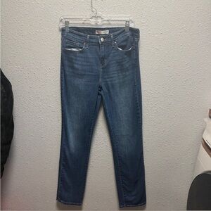 Levi's Women's Straight Leg Jeans in Dark Blue